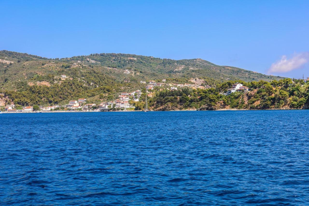 Ftelia Studios Skiathos Town Exterior photo